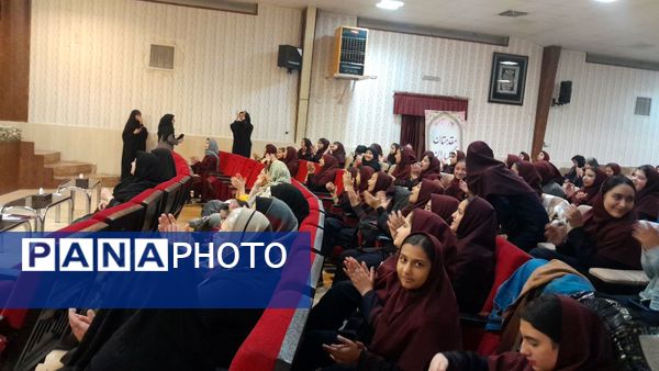 جشن نیمه شعبان و  گرامیداشت دهه فجر انقلاب اسلامی در کانون مهرتابان نیشابور