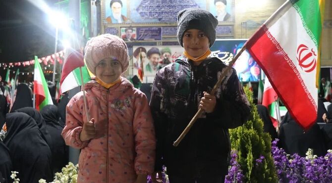 ایران به روایت دانش آموزان شهرستان نجف آباد