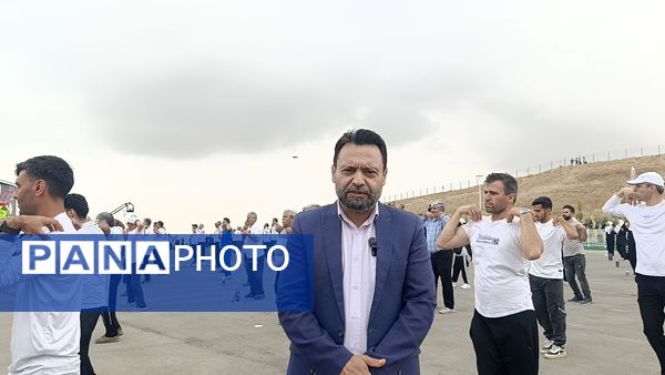 جلوه‌هایی از ورزش صبحگاهی همگانی در آشخانه 