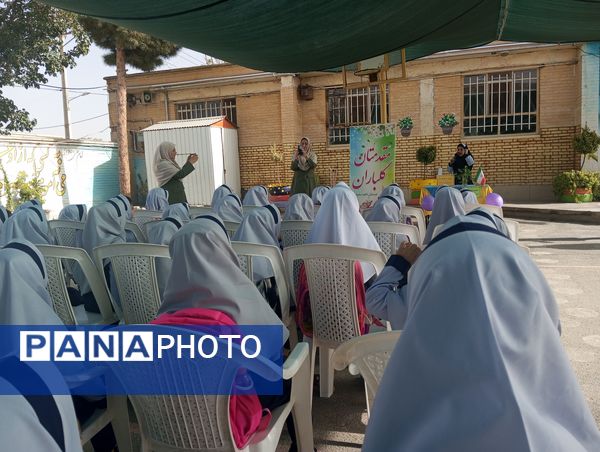 جشن شکوفه‌های دبستان ناهیدنخودی نیشابور