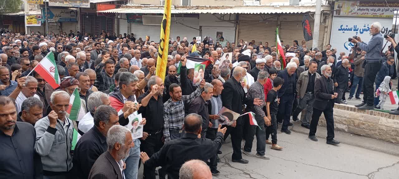  کودکان و دانش‌آموزان لارستانی در راهپیمایی روز قدس