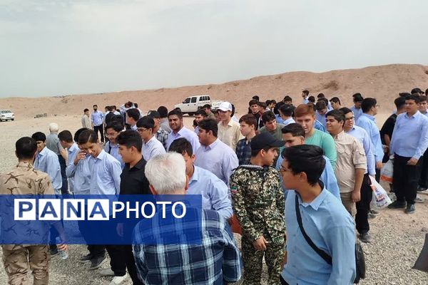 حضور دانش آموزان ناحیه دو شهرری در اردوی میدان تیر شهید جانبزرگی 