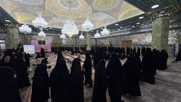 آیین غبارروبی حرم حضرت معصومه(س) با حضور بانوان طلبه