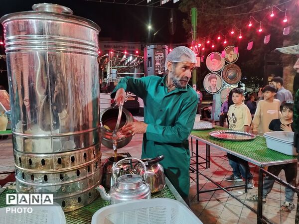 در سایه‌سارِ ذکرِ آلِ محمد؛ خدمت به خاطرِ مهرِ حضرت زهرا (س)