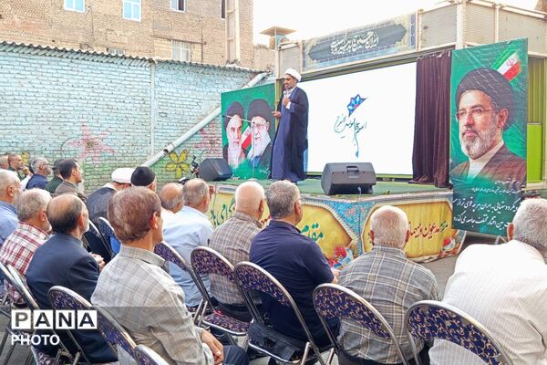 آیین «آبروی محله» در تکریم شهیدان جنگ رمضان