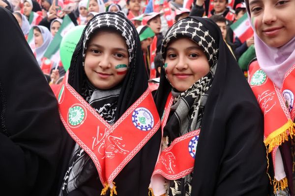 اقتدار مردم نظرآباد در راهپیمایی ۲۲ بهمن