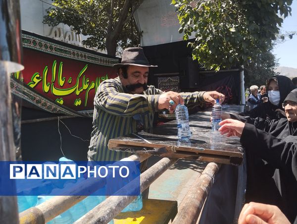 حضور جاماندگان اربعین حسینی در جوار امام مهربانی‌ها