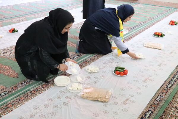 مراسم روز جهانی غذا در دبیرستان فرزانگان دکتر شاهی