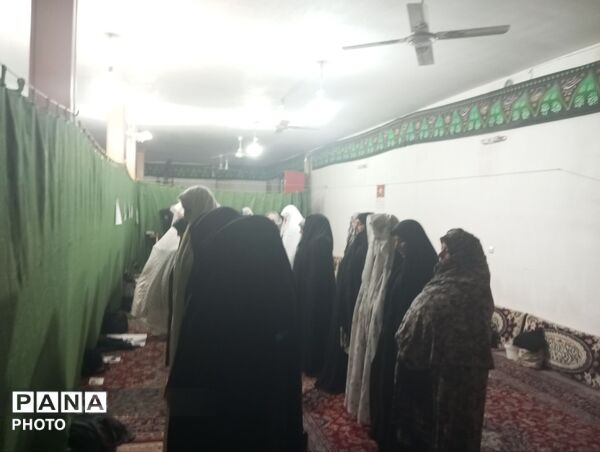 اجلاسیه قرآن همراه با اقامه نماز ظهر و عصر