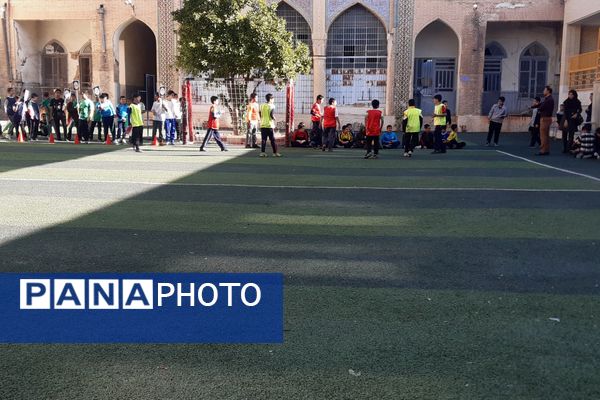 المپیاد ورزشی در دبستان شاهد حیات ناحیه 3 شیراز
