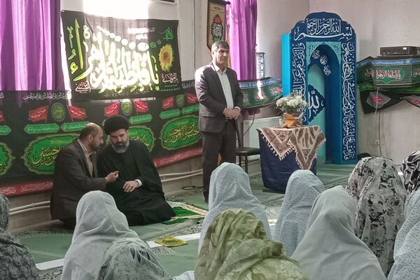  زنگ نماز در هنرستان آفرینش پردیس با حضور امام جمعه و مدیر آموزش و پرورش