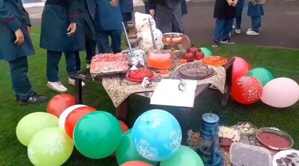 برگزاری جشن شب یلدا در دبیرستان دخترانه امام خمینی (ره)