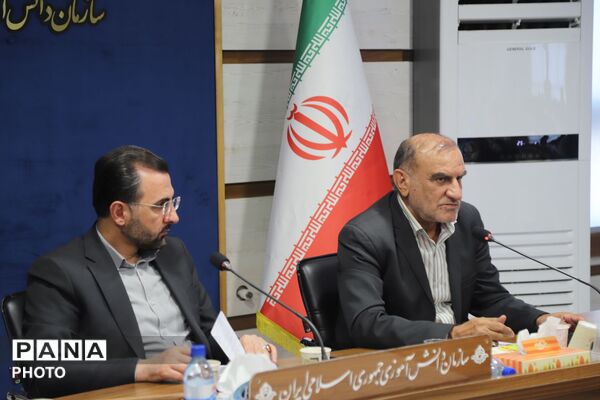 نشست هم‌اندیشی اجرای طرح «مسجد، مدرسه، محله‌محور» در سازمان دانش‌آموزی کشور