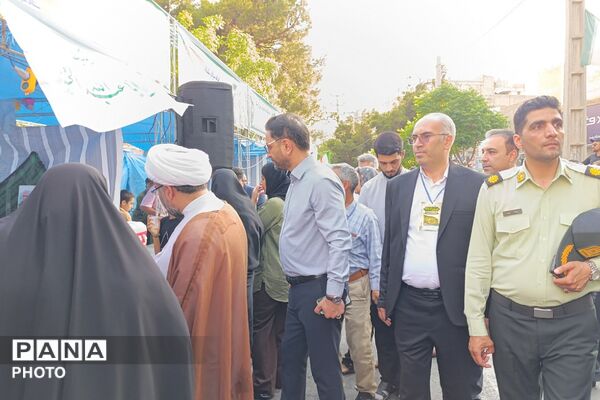 غرفه‌های مردمی صباشهر؛ ایستگاهی برای تلاقی هنر و عشق به ولایت