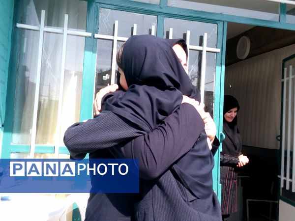 مراسم ولادت حضرت زینب و روز پرستار در دبیرستان فاطمیه