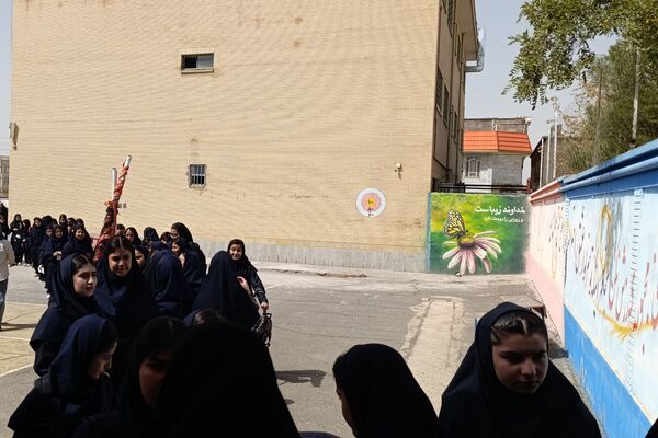 جشن جوانه ها در دبیرستان مهر نیشابور