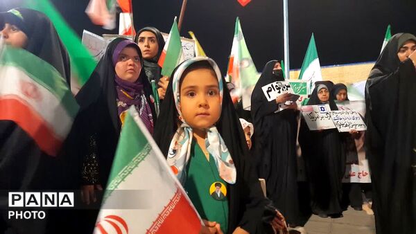 حضور حماسی مدارس قم در تجمعات شبانه آستان مقدس امامزاده موسی مبرقع(ع)