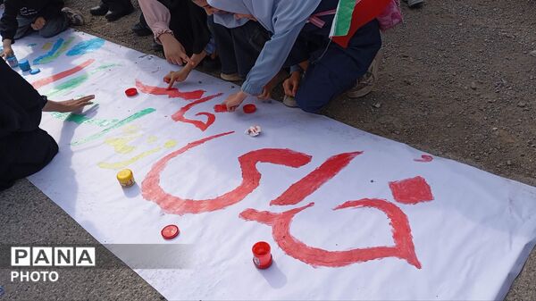 گرامیداشت شهدای مدرسه میناب در گرگان