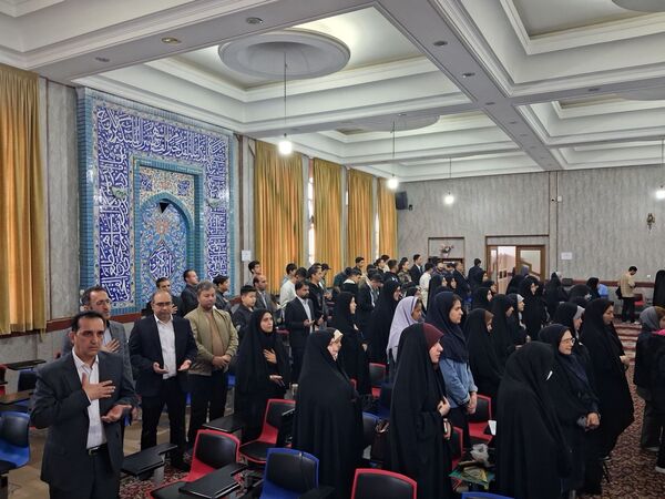 تقدیر از پژوهشگران برگزیده ناحیه 5 مشهد