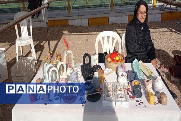 آغاز مراسم روز شهر بار با افتتاح نمایشگاه محصولات محلی و صنایع دستی