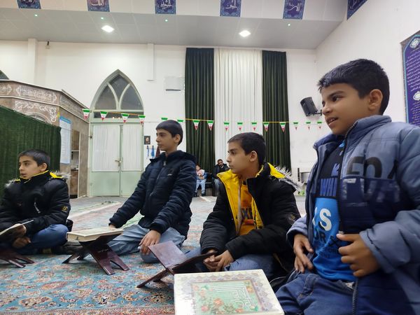 جلسه هفتگی آموزش قرآن در شهرستان خلیل آباد 