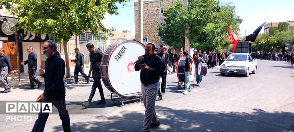 عزاداران باخرزی در سوگ یازدهمین امام شیعیان