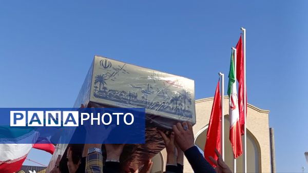 تشییع پیکر شهدای گمنام از مقابل استانداری یزد