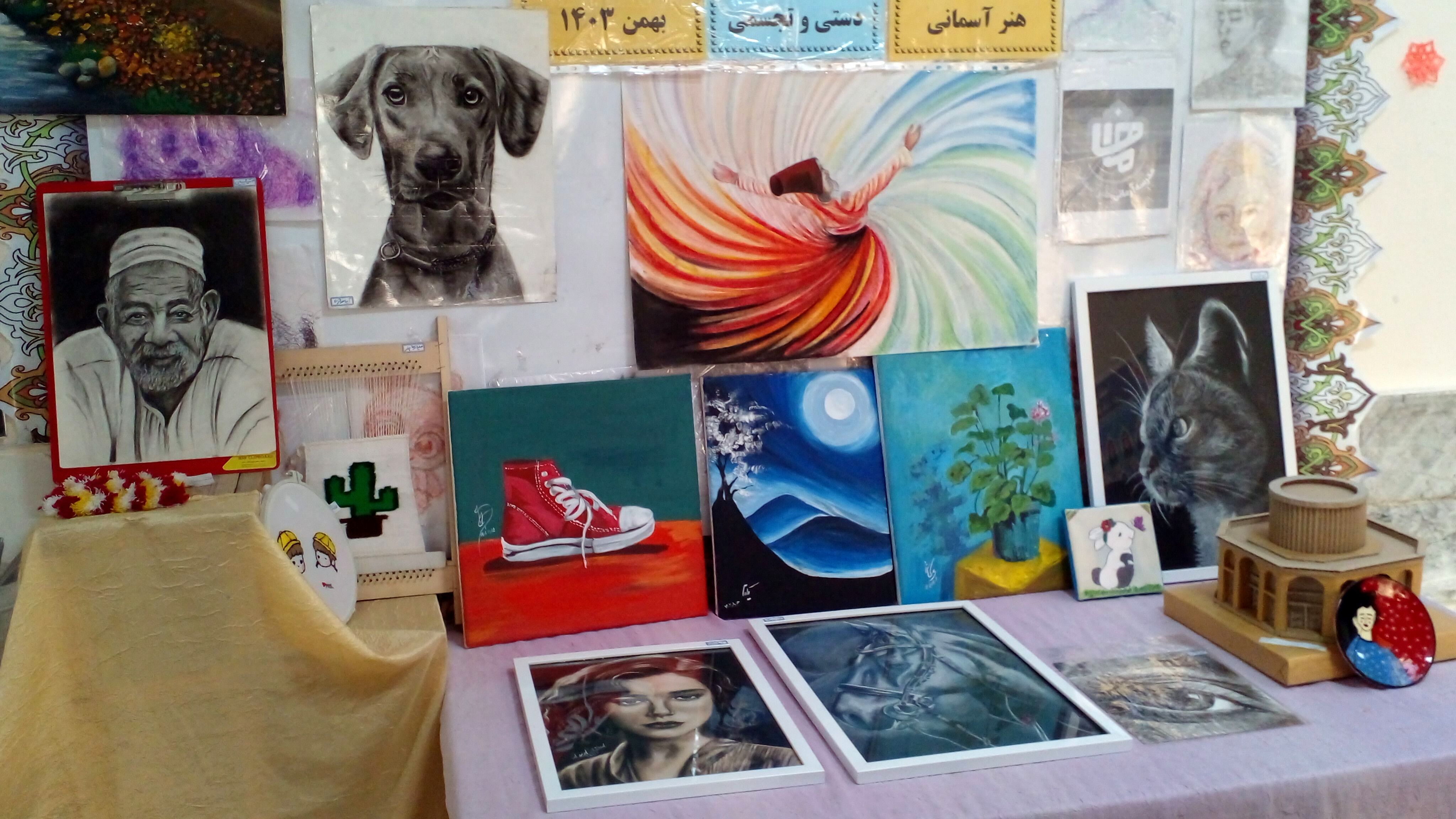 نمایشگاه هنر در مدرسه عطیه۲ ناحیه هفت مشهد مقدس