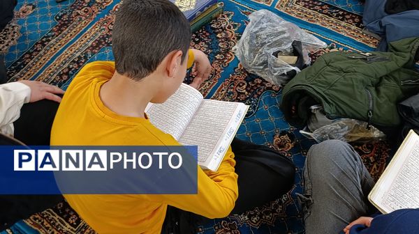 محفل انس با قرآن کریم معتکفین مسجد جامع نیشابور