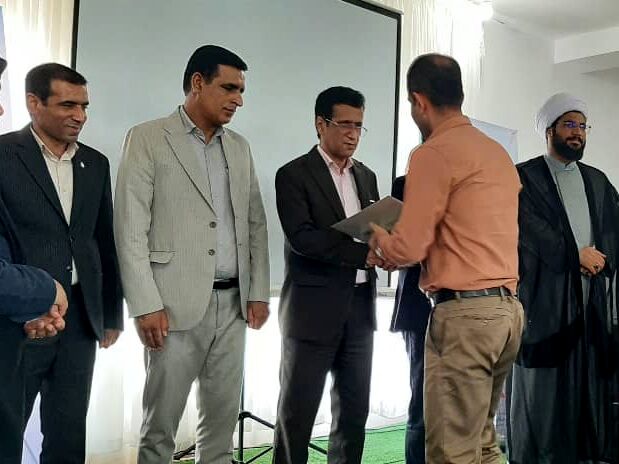 مراسم بزرگداشت روز معلم در میناب 
