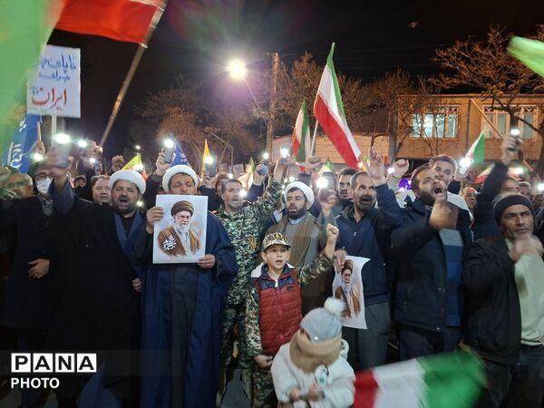تجمع فرهنگیان و دانش‌آموزان اهری در آستانه چهلم رهبر شهید و شهدای دانش‌آموز میناب