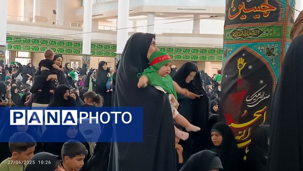 زمزمه‌های «یا علی‌اصغر(ع)» در مصلی زنجان طنین‌انداز شد