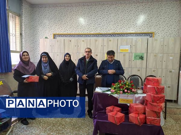 تقدیراز مادران فاطمی و تجلیل از مقام شامخ زن در دبستان هیات امنایی ملاصدرا