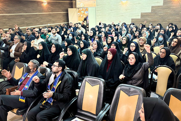 لحظه‌هایی از یادگیری و هم‌دلی در کارگاه توانمندسازی پیشتازان اسلامشهر
