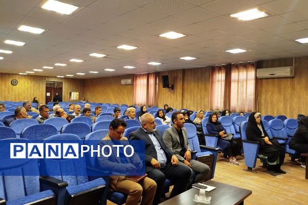 کارگروه دوره های صلاحیت حرفه ای متصدیان پایگاه تغذیه سالم 