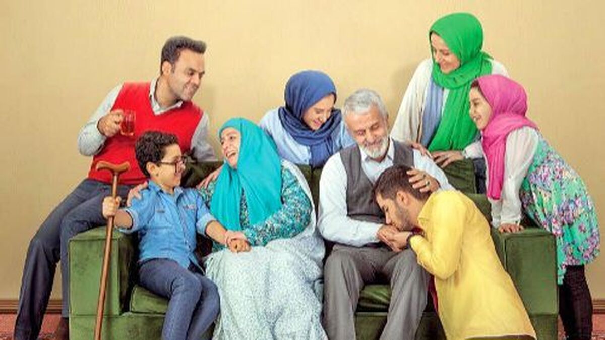 صله‌رحم؛ نسیم شفابخش در میان هیاهوی دنیای مجازی است