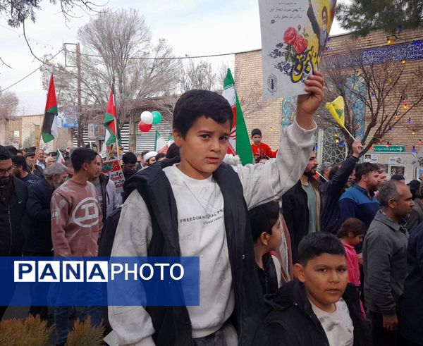 راهپیمایی مردم جعفرآباد قم در جشن سالگرد پیروزی انقلاب