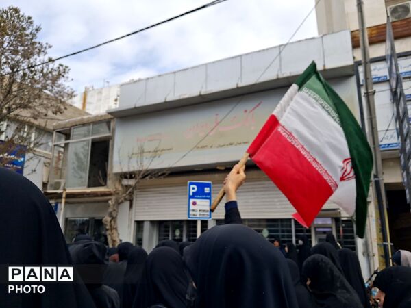 امروز شیروان در سوگ ۳شهید جنگ تحمیلی نشست