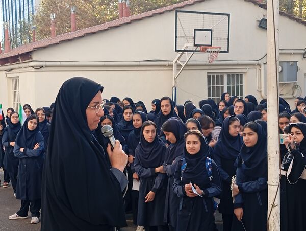 طلوعی تازه برای دانش‌آموزان دبیرستان مصلی نژاد حضرت زهرا در اول مهر