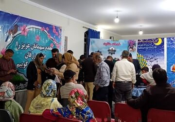 خدمت‌رسانی ستاد اسکان شهرستان زرقان به مسافران نوروزی  