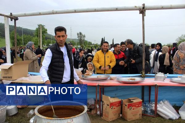 همایش پیاده‌روی خانوادگی در گلوگاه 