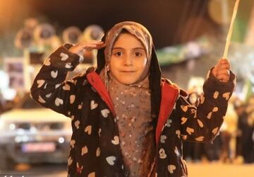حضور مردم در سنگر خیابان همراه با عزاداری در ایام محرم