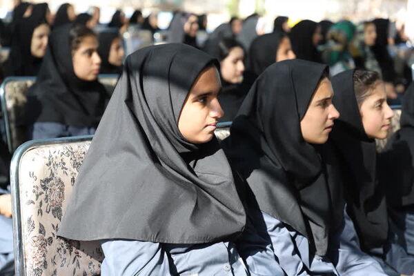 برگزاری جشن جوانه‌ها در مدارس استان چهارمحال و بختیاری 