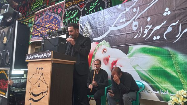 مراسم شیرخوارگان حسینی در حسینیه ولیعصر زرقان 