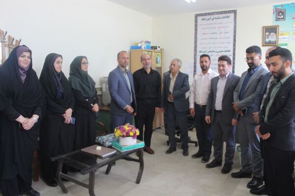 بانگ سپاس معلم در مدارس گلوگاه 