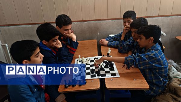 مسابقات شطرنج دانش‌آموزی در شهرستان ورامین