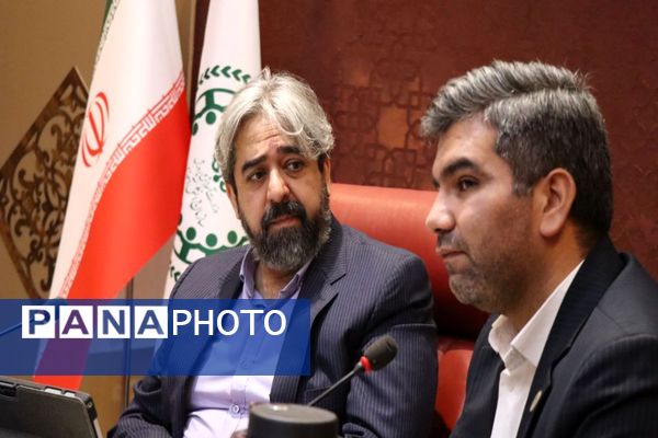 نشست صمیمی فعالین رسانه ای دانش‌آموزان با مدیرعامل خبرگزاری پانا