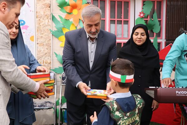 غنچه های بهارستانی آغاز سال تحصیلی را جشن گرفتند