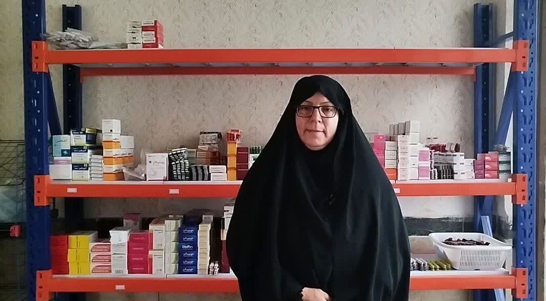 ویزیت رایگان بیماران در قرارگاه مردمی اربعین استان قم

