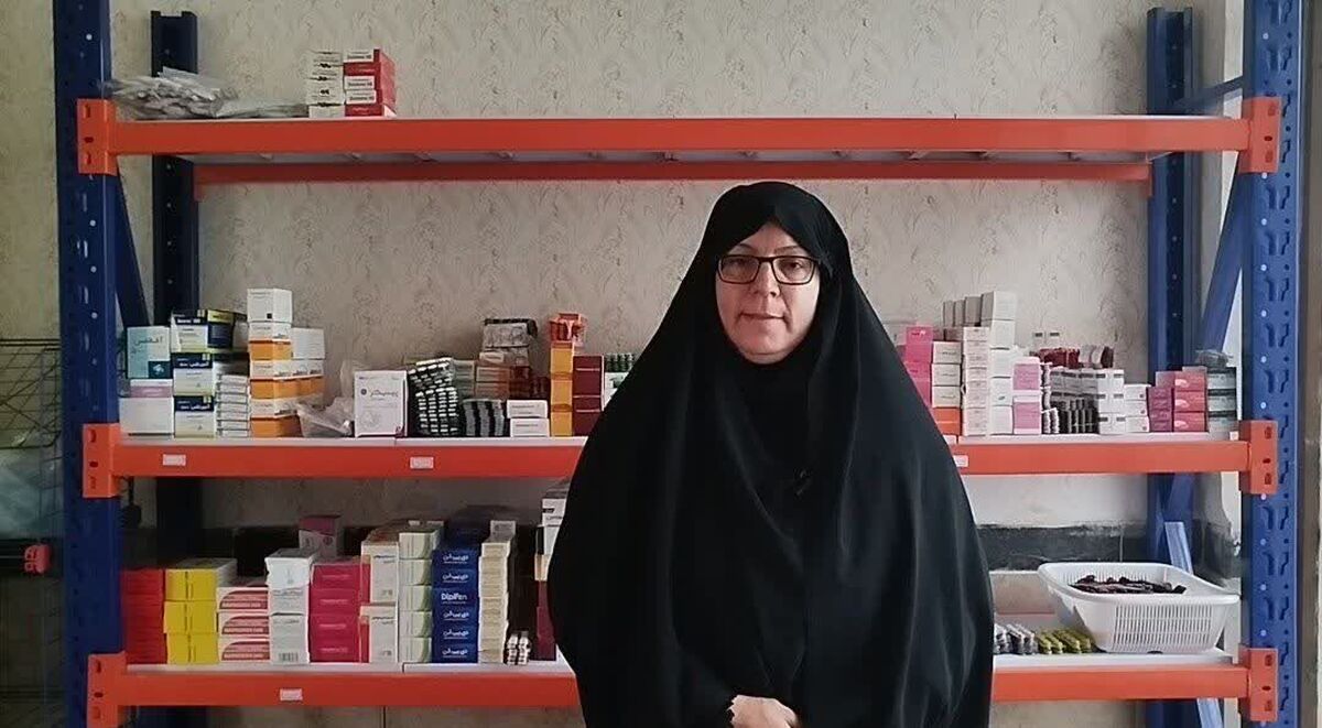 ویزیت رایگان بیماران در قرارگاه مردمی اربعین استان قم

